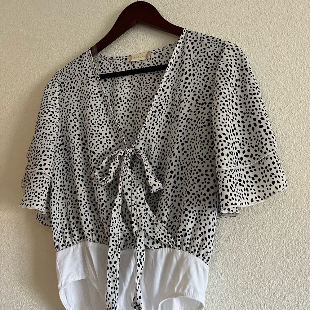 Altar'd State Black and White Print Polka Dot Body Suit Blouse Size Small